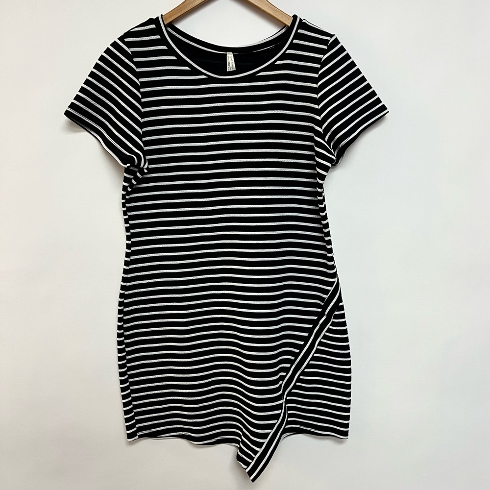 Soul Harmony Energy Striped Short Sleeve Casual Mini Dress Black White Large